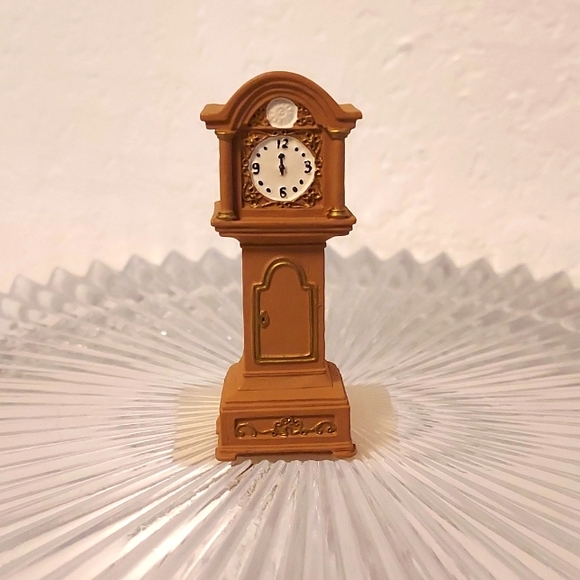 Avon Fine Collectibles Victorian Miniature Living Room Furniture  - 6 Pieces - Picture 6 of 14